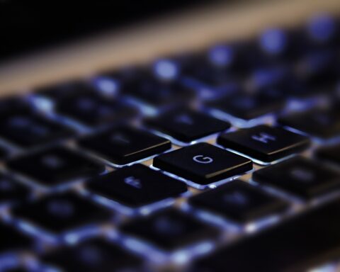 accesso abusivo a sistema informatico