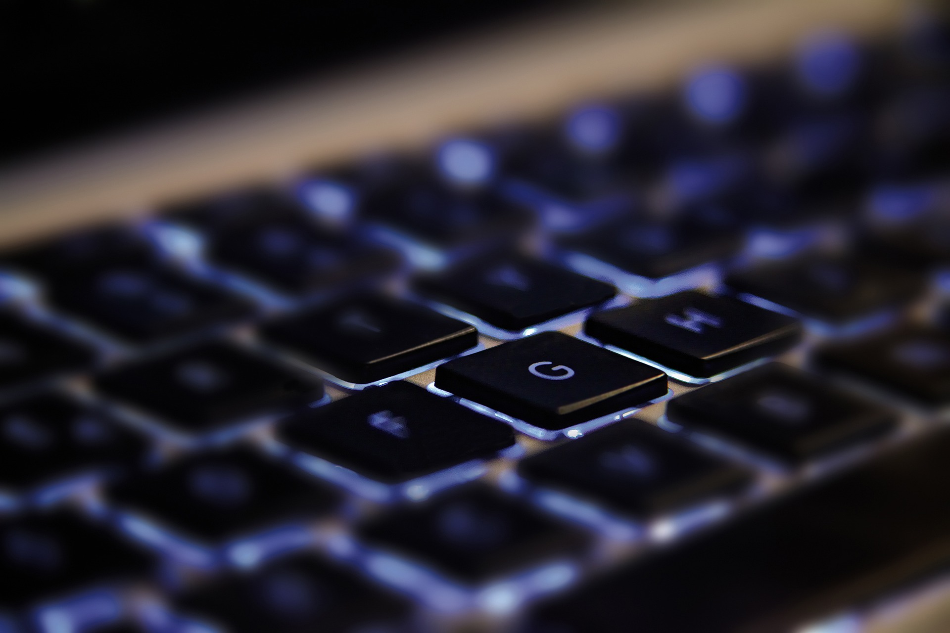 accesso abusivo a sistema informatico