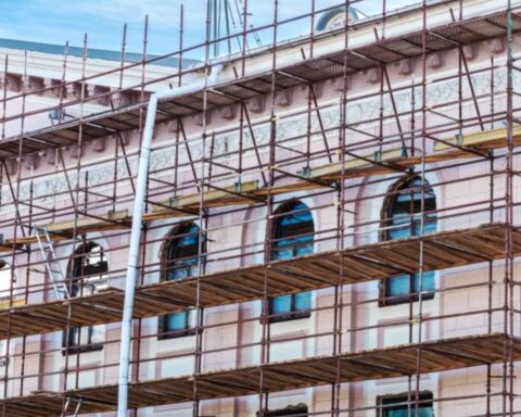 Lavori su facciata condominiale, cosa fare affinché sia legittimo il permesso di costruire?